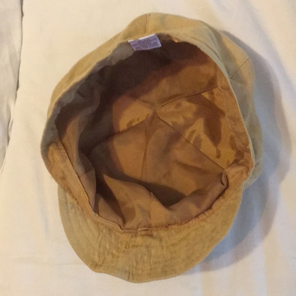 Suede hat - Picture 2 of 3